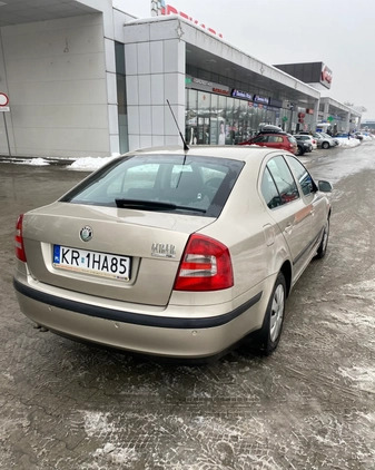 Skoda Octavia cena 6000 przebieg: 285000, rok produkcji 2005 z Kraków małe 92